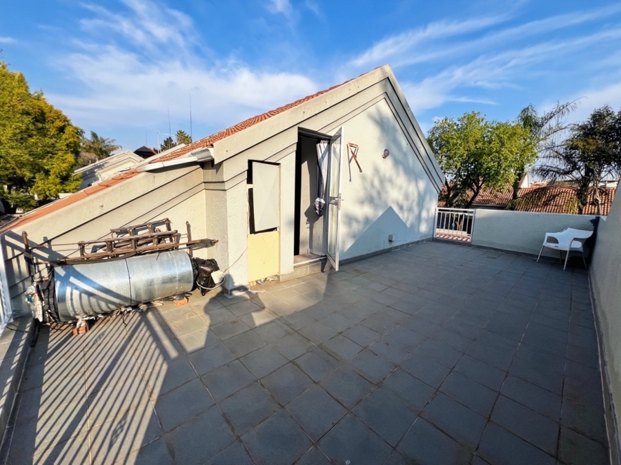 3 Bedroom Property for Sale in Sunninghill Gauteng