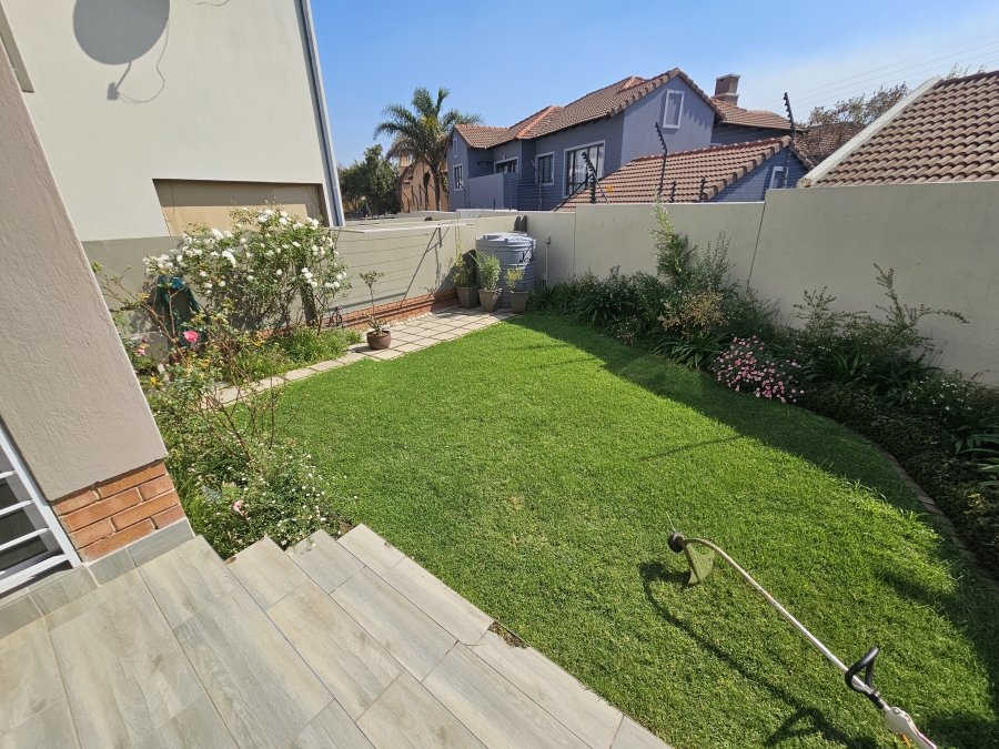 4 Bedroom Property for Sale in Broadacres Gauteng