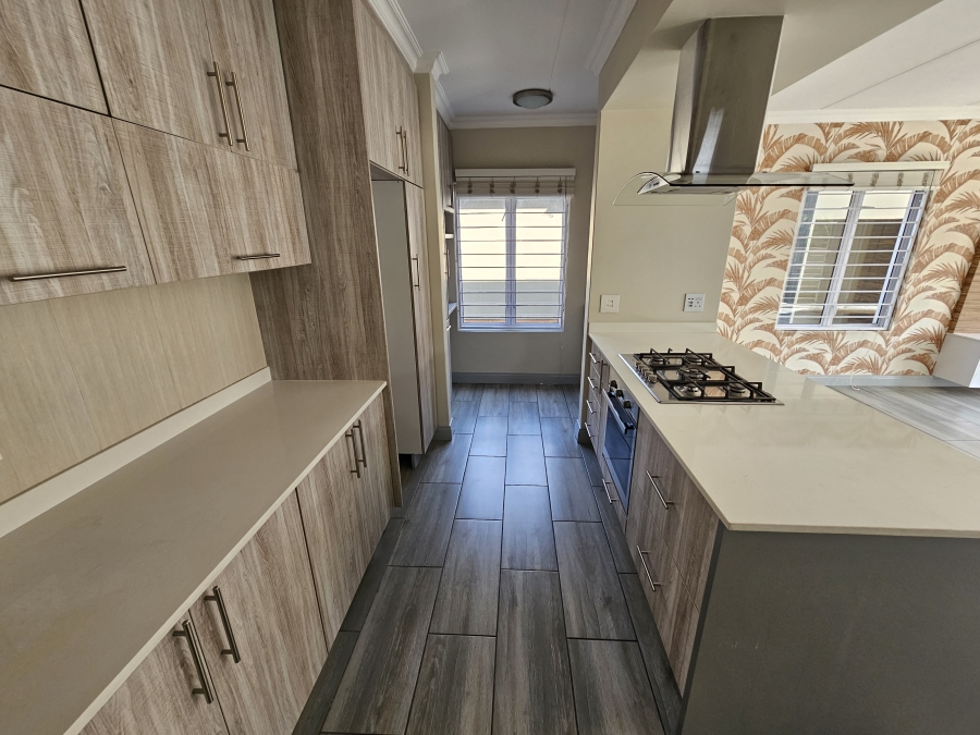 4 Bedroom Property for Sale in Broadacres Gauteng