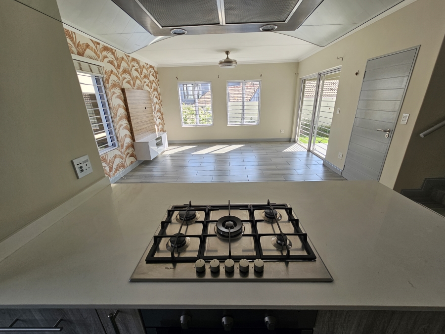 4 Bedroom Property for Sale in Broadacres Gauteng