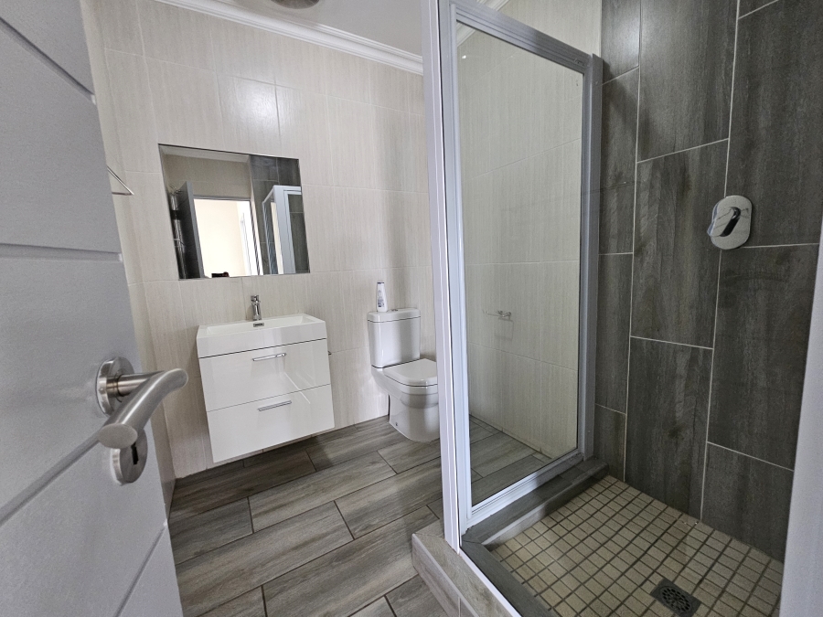4 Bedroom Property for Sale in Broadacres Gauteng