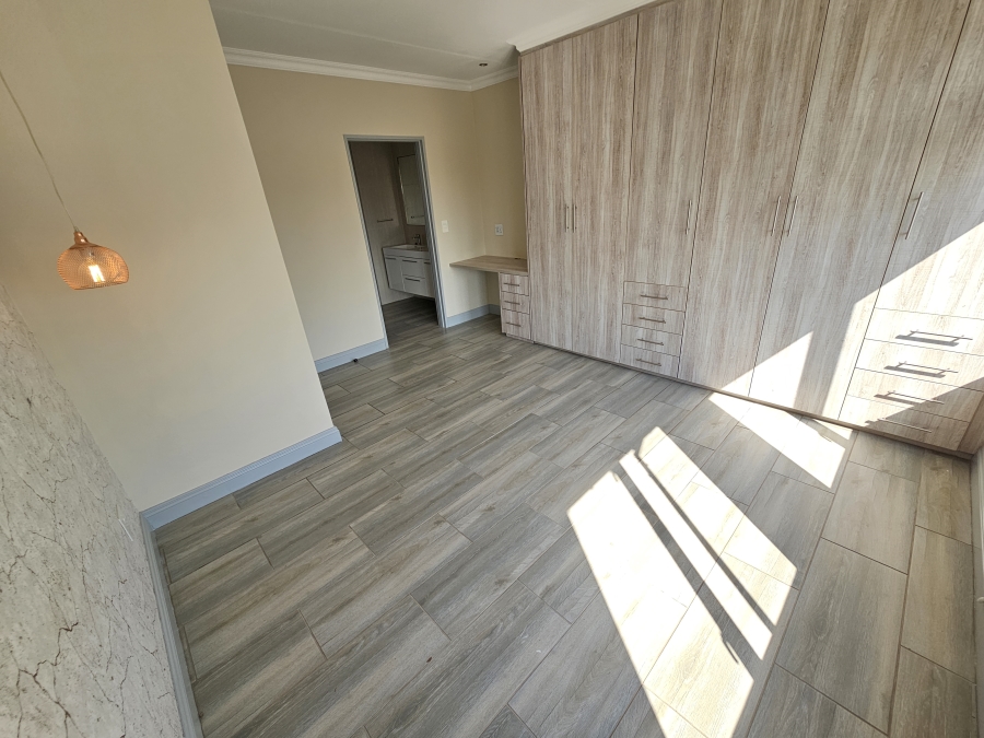 4 Bedroom Property for Sale in Broadacres Gauteng