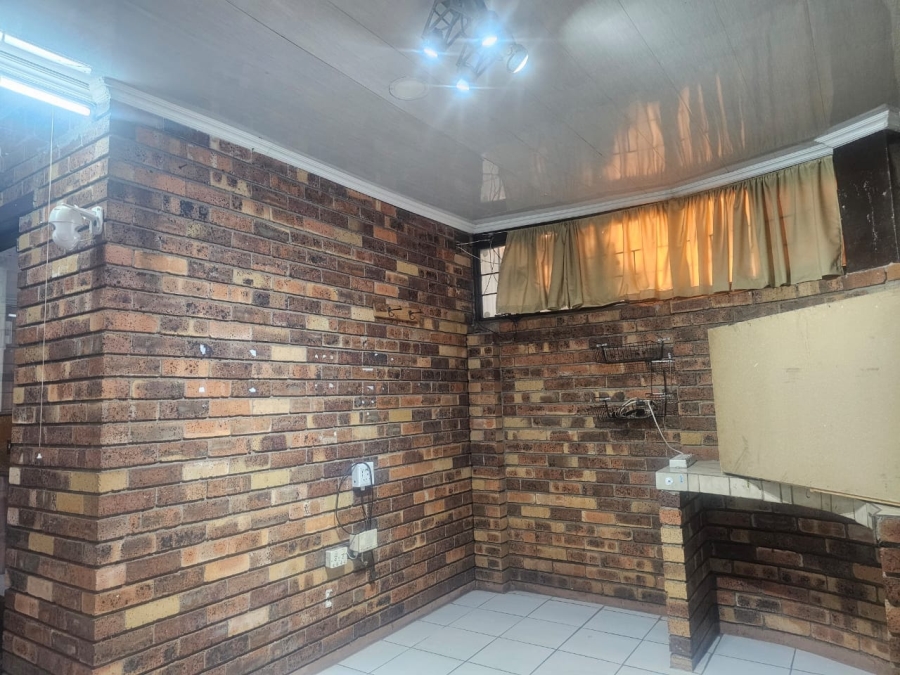 4 Bedroom Property for Sale in Vanderbijlpark SE 2 Gauteng