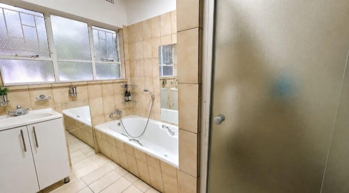 4 Bedroom Property for Sale in Vanderbijlpark SE 2 Gauteng