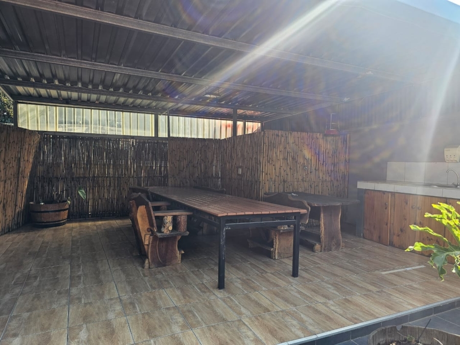 4 Bedroom Property for Sale in Vanderbijlpark SE 2 Gauteng