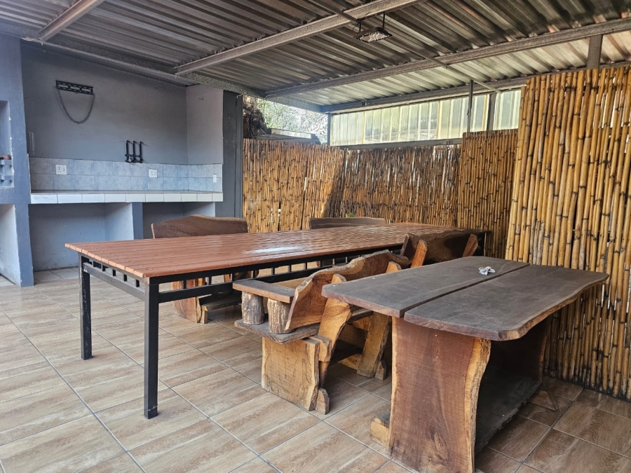 4 Bedroom Property for Sale in Vanderbijlpark SE 2 Gauteng