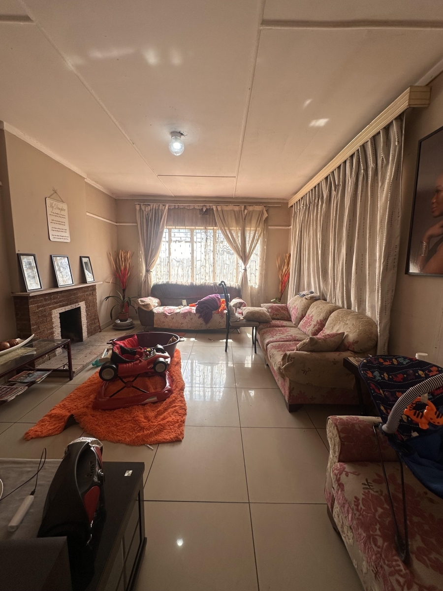 3 Bedroom Property for Sale in Vanderbijlpark CW 4 Gauteng