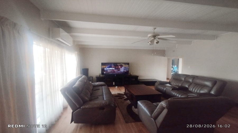 3 Bedroom Property for Sale in Vanderbijlpark SE 2 Gauteng