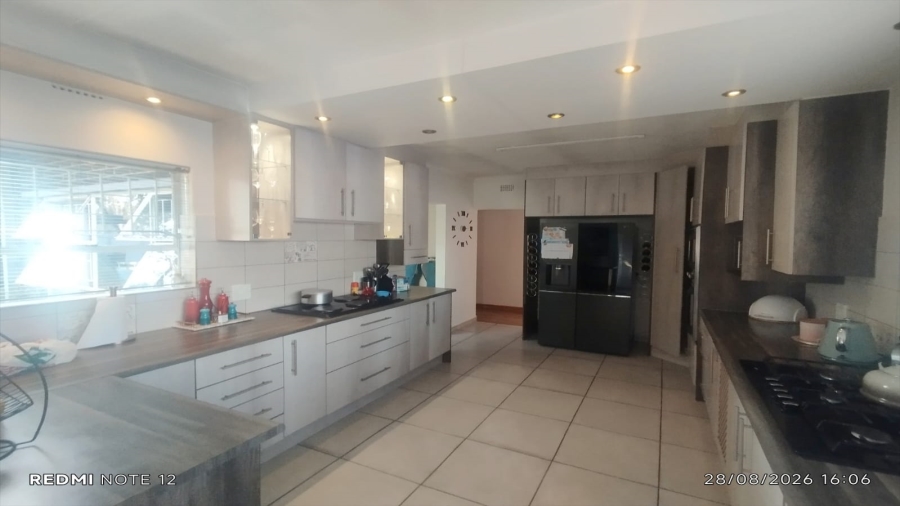 3 Bedroom Property for Sale in Vanderbijlpark SE 2 Gauteng