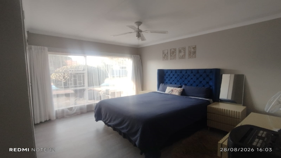 3 Bedroom Property for Sale in Vanderbijlpark SE 2 Gauteng