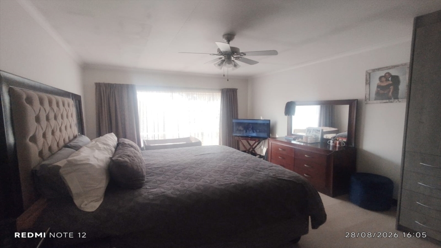 3 Bedroom Property for Sale in Vanderbijlpark SE 2 Gauteng