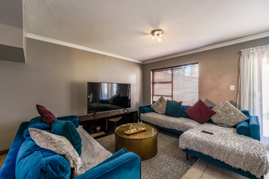 3 Bedroom Property for Sale in Country View Estate Gauteng