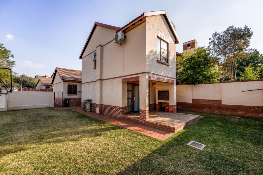 3 Bedroom Property for Sale in Country View Estate Gauteng