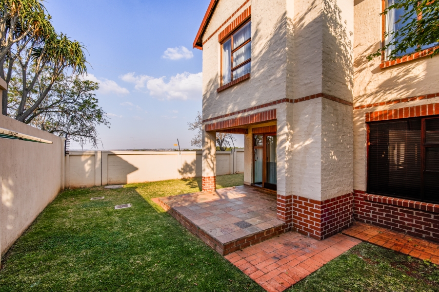 3 Bedroom Property for Sale in Country View Estate Gauteng