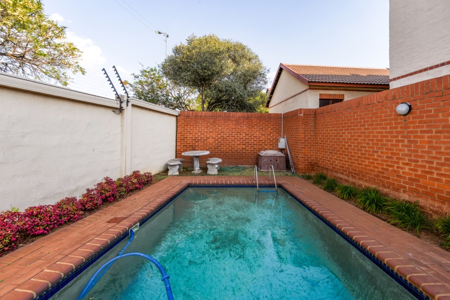 3 Bedroom Property for Sale in Country View Estate Gauteng