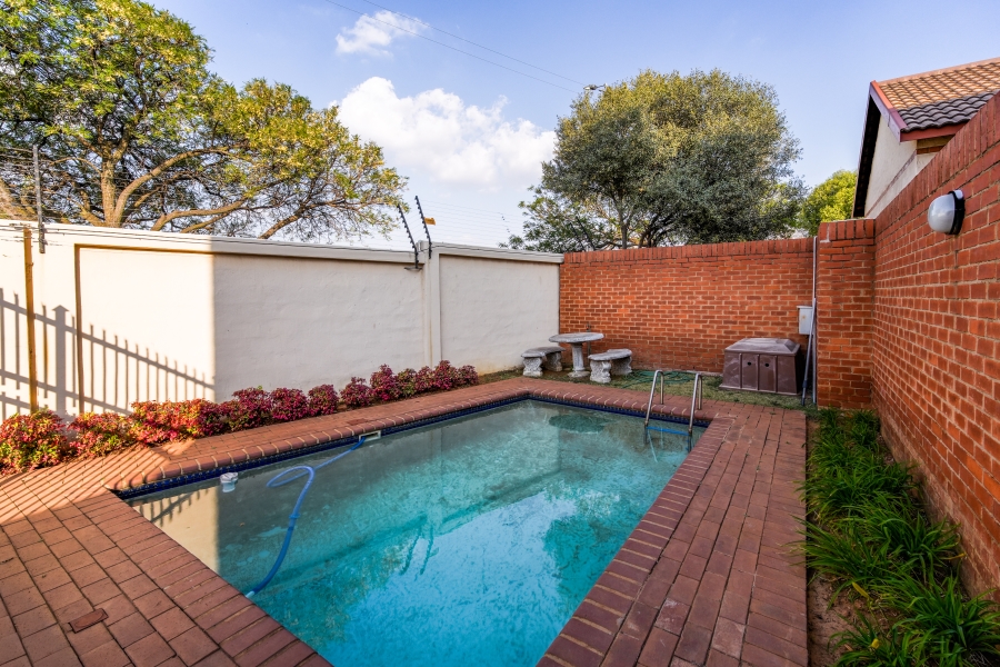 3 Bedroom Property for Sale in Country View Estate Gauteng