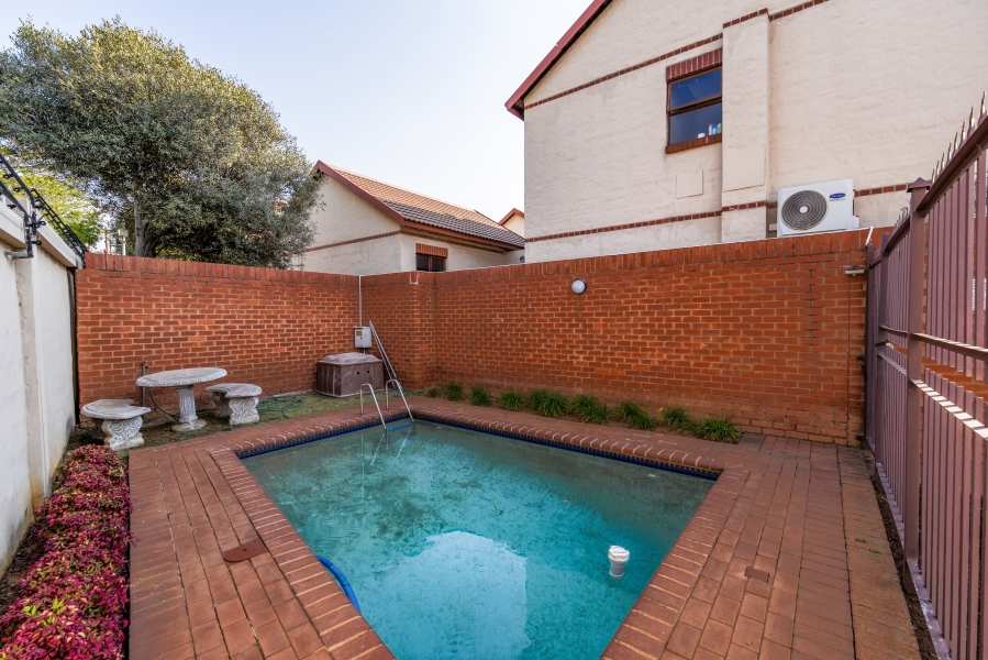 3 Bedroom Property for Sale in Country View Estate Gauteng