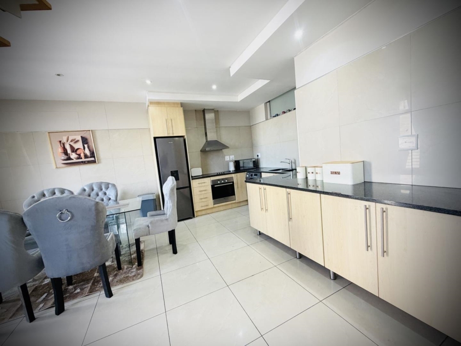 To Let 1 Bedroom Property for Rent in Sandown Gauteng