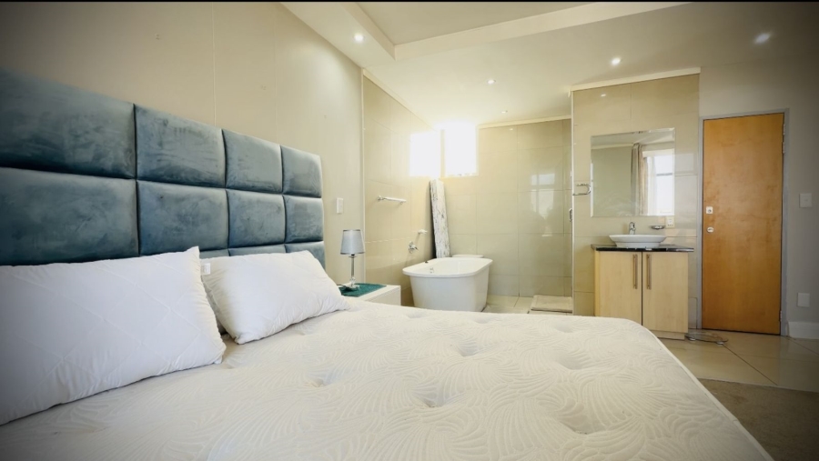 To Let 1 Bedroom Property for Rent in Sandown Gauteng