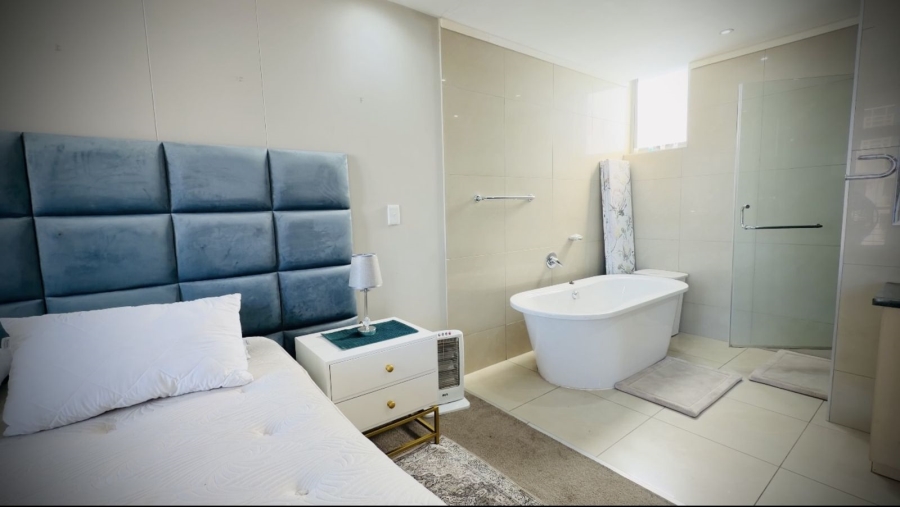 To Let 1 Bedroom Property for Rent in Sandown Gauteng
