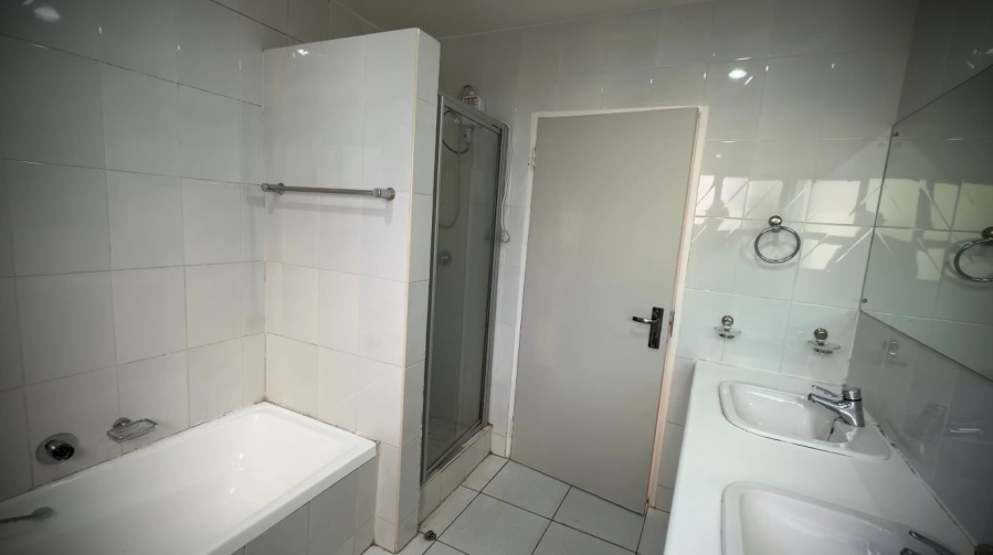4 Bedroom Property for Sale in Bruma Gauteng