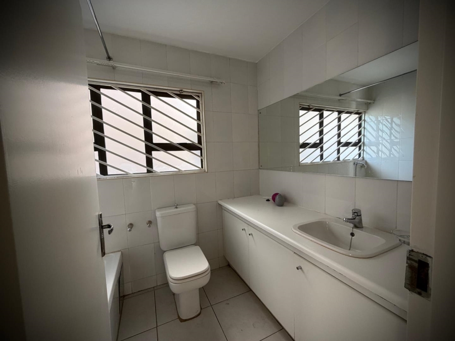 4 Bedroom Property for Sale in Bruma Gauteng