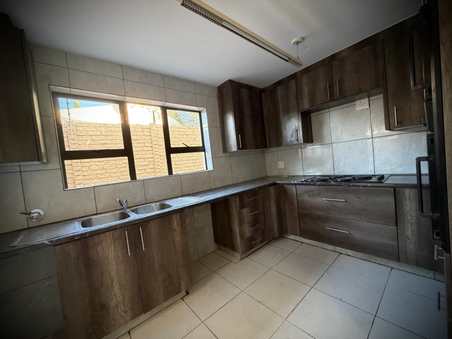 4 Bedroom Property for Sale in Bruma Gauteng
