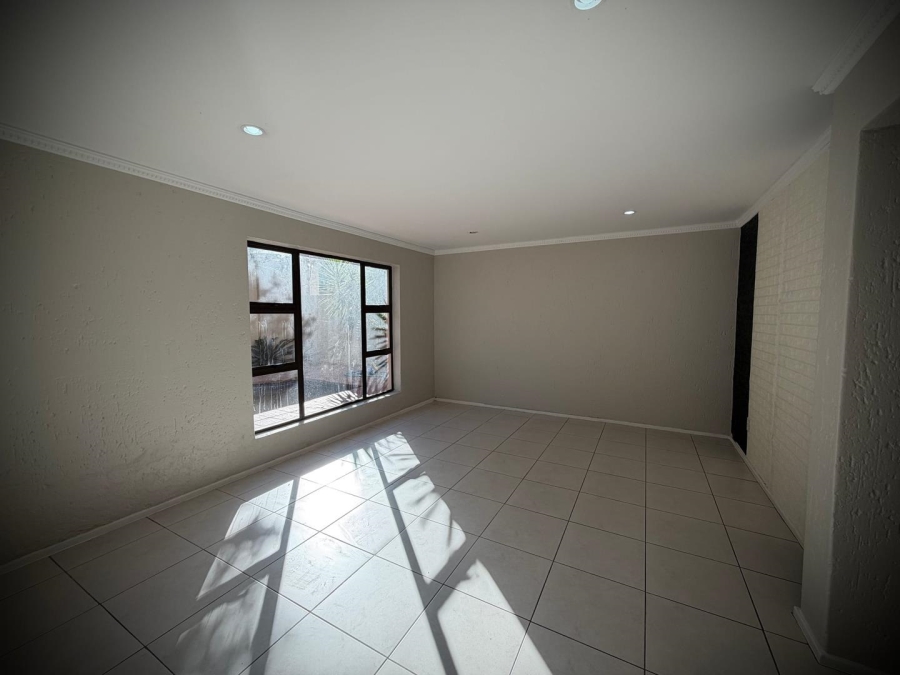4 Bedroom Property for Sale in Bruma Gauteng