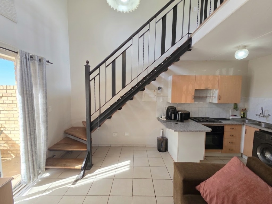1 Bedroom Property for Sale in Olivedale Gauteng