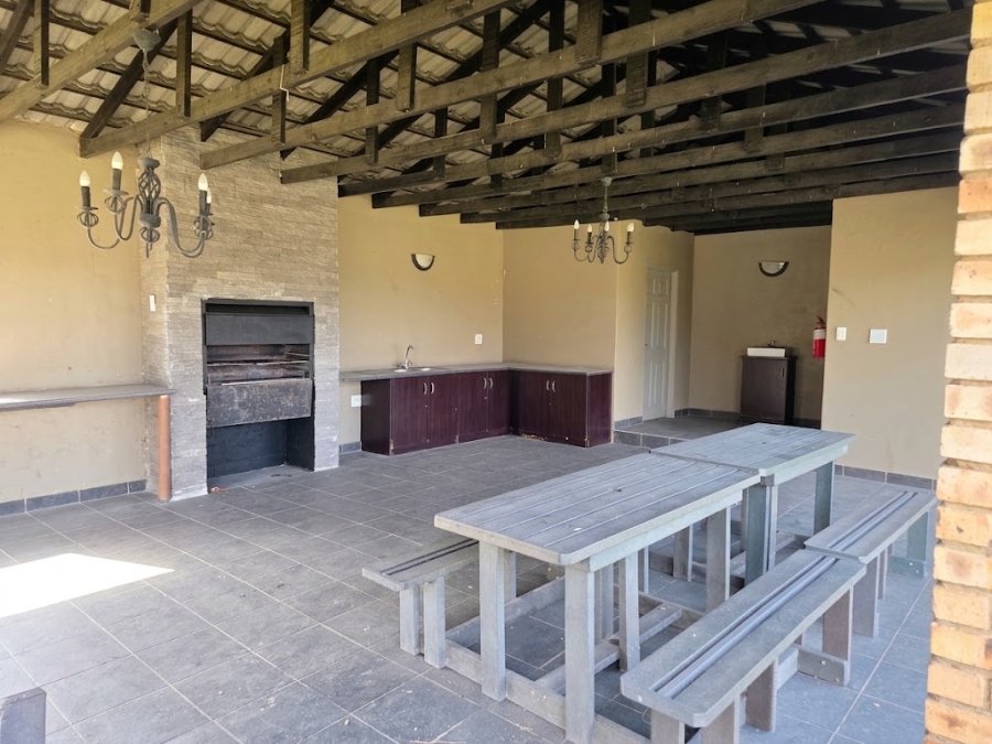 1 Bedroom Property for Sale in Olivedale Gauteng