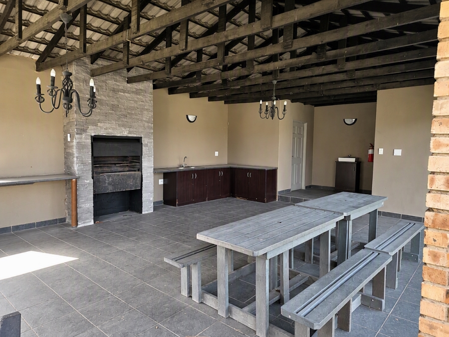 1 Bedroom Property for Sale in Olivedale Gauteng