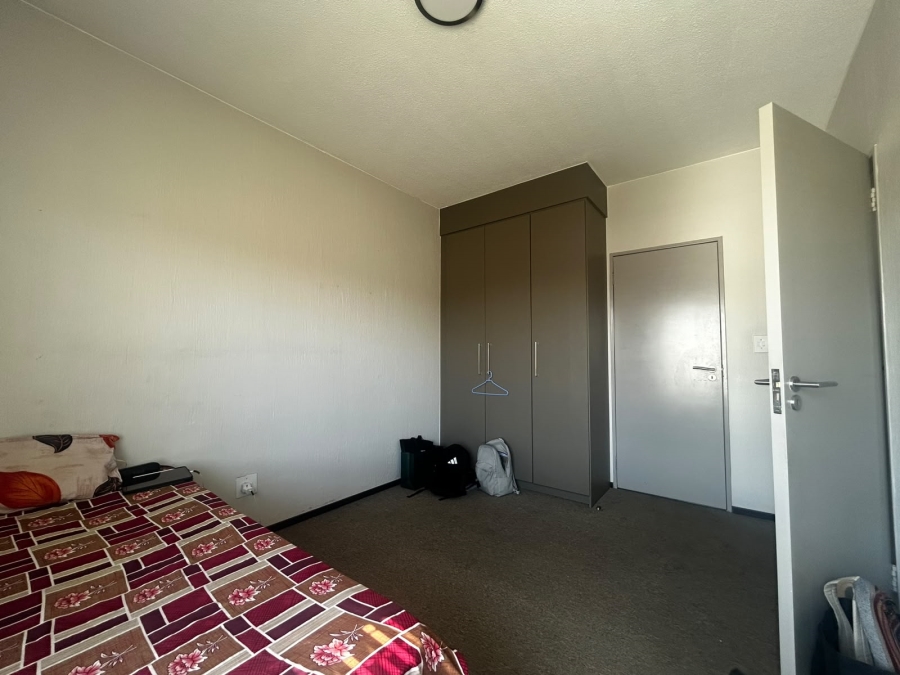 To Let 1 Bedroom Property for Rent in Broadacres Gauteng