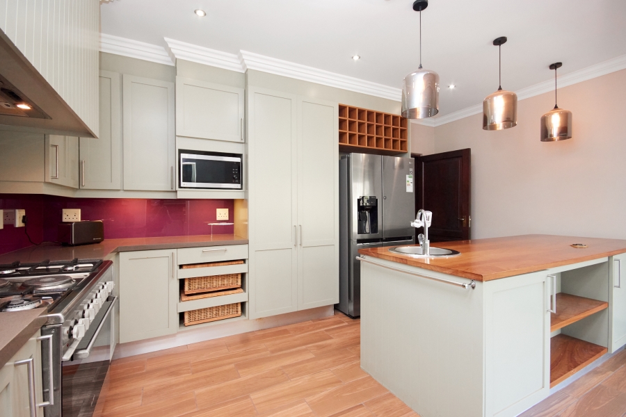 4 Bedroom Property for Sale in Petervale Gauteng