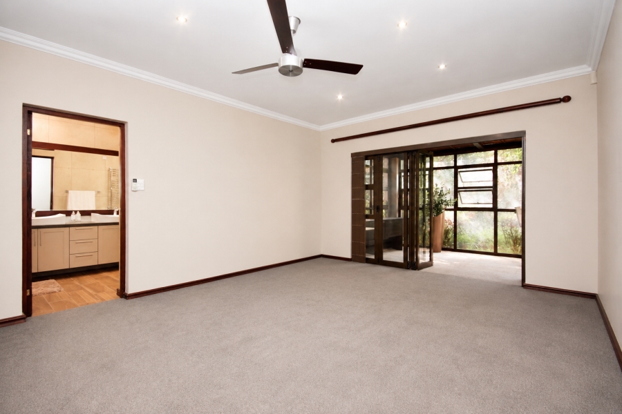 4 Bedroom Property for Sale in Petervale Gauteng