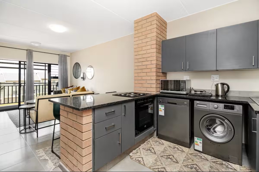 To Let 2 Bedroom Property for Rent in Vorna Valley Gauteng