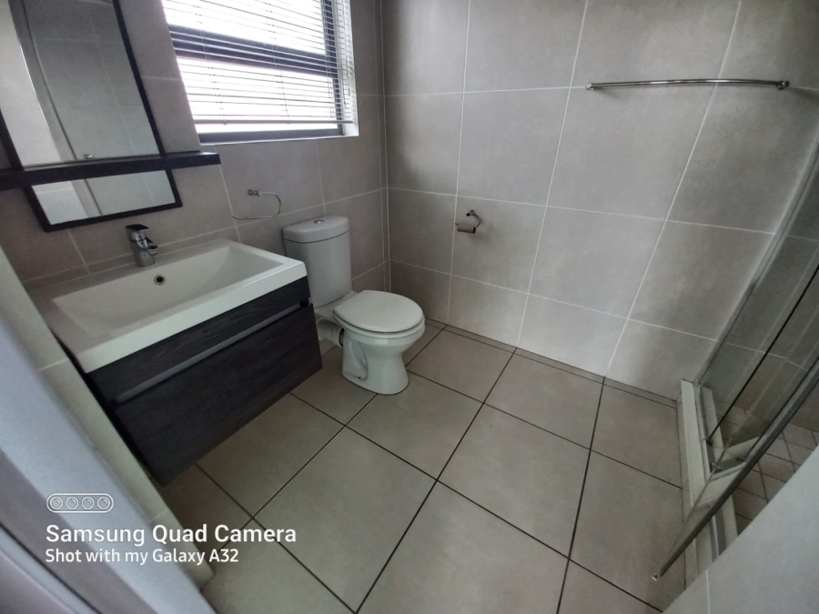 To Let 1 Bedroom Property for Rent in Modderfontein Gauteng