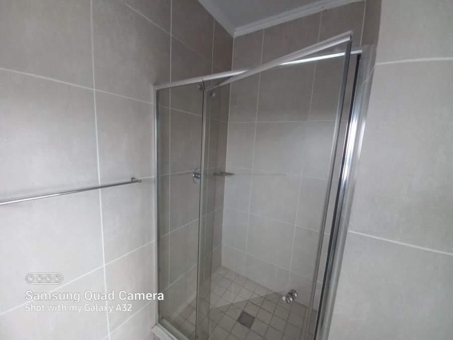 To Let 1 Bedroom Property for Rent in Modderfontein Gauteng