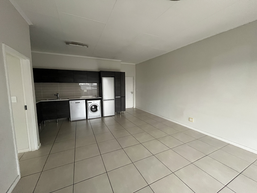 To Let 1 Bedroom Property for Rent in Modderfontein Gauteng