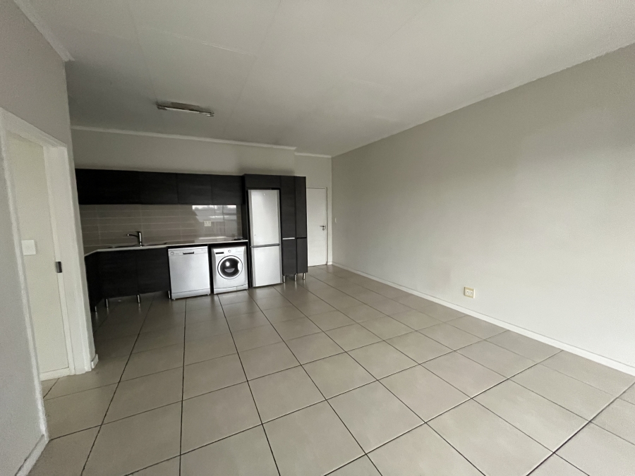 To Let 1 Bedroom Property for Rent in Modderfontein Gauteng