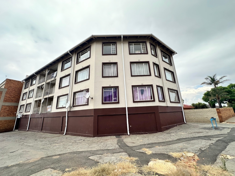 To Let 2 Bedroom Property for Rent in Sunnyridge Gauteng