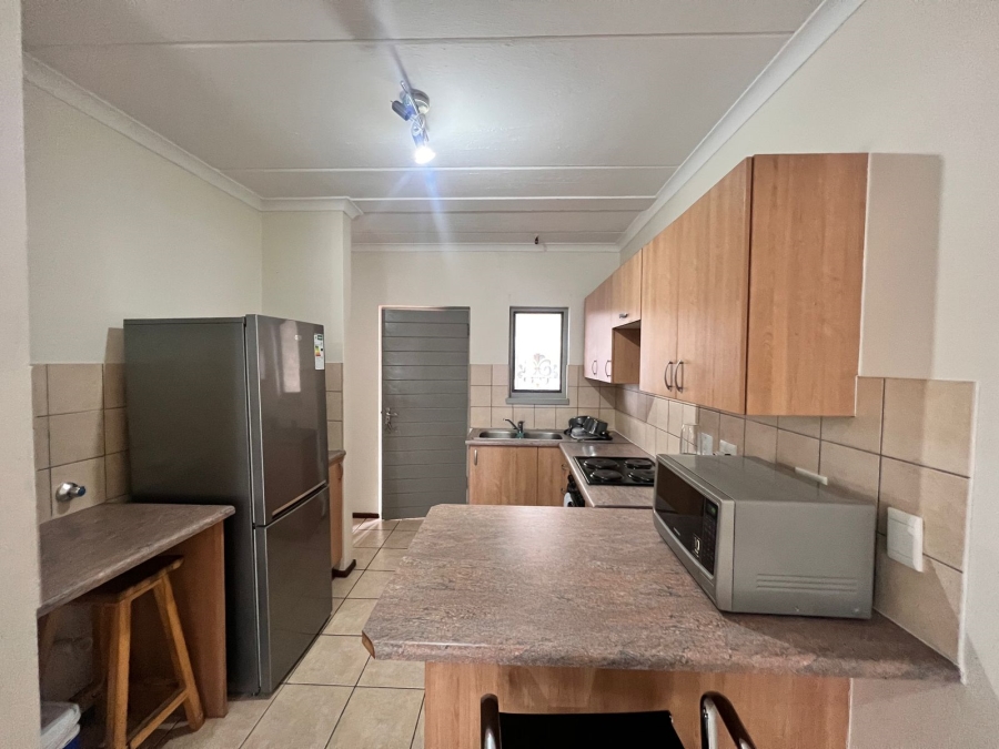 To Let 2 Bedroom Property for Rent in Noordwyk Gauteng