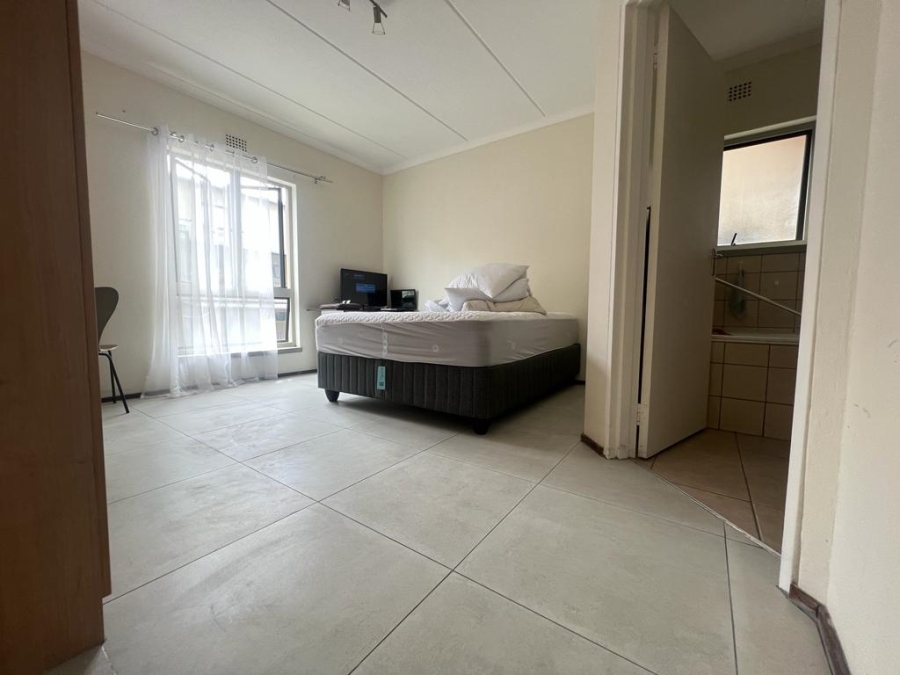 To Let 2 Bedroom Property for Rent in Noordwyk Gauteng
