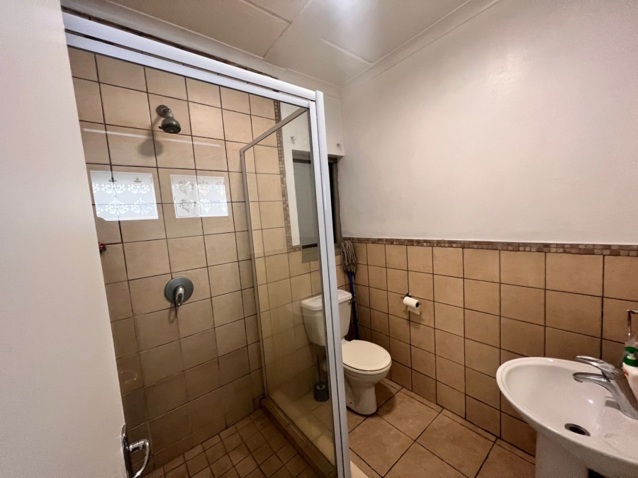 To Let 2 Bedroom Property for Rent in Noordwyk Gauteng