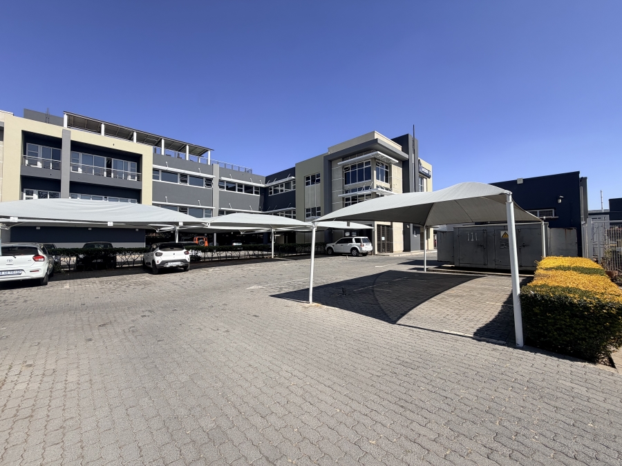 To Let Commercial Property for Rent in Lakefield Gauteng