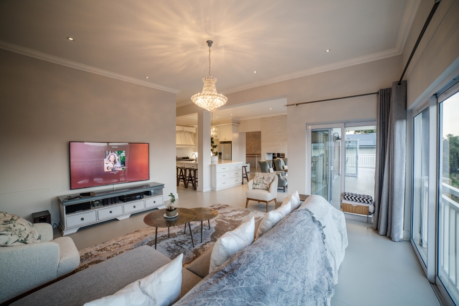 5 Bedroom Property for Sale in Helderfontein Estate Gauteng