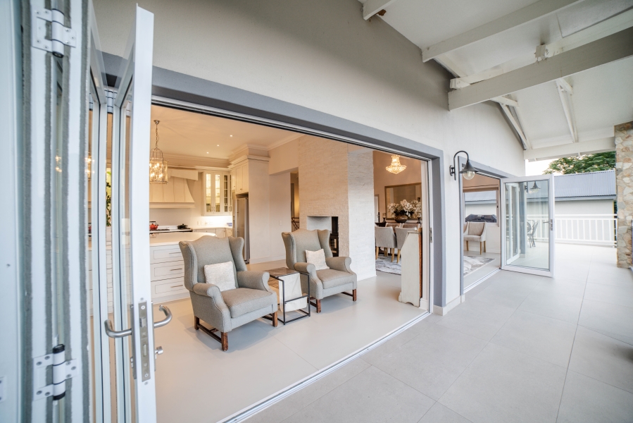 5 Bedroom Property for Sale in Helderfontein Estate Gauteng