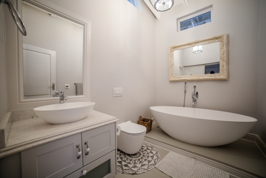 5 Bedroom Property for Sale in Helderfontein Estate Gauteng