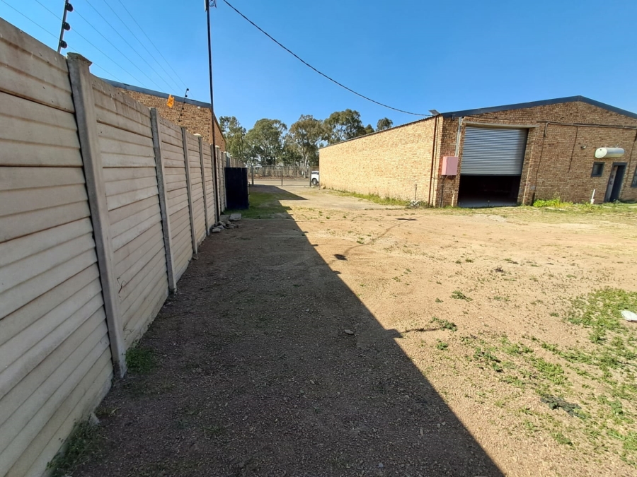 To Let Commercial Property for Rent in De Deur Gauteng