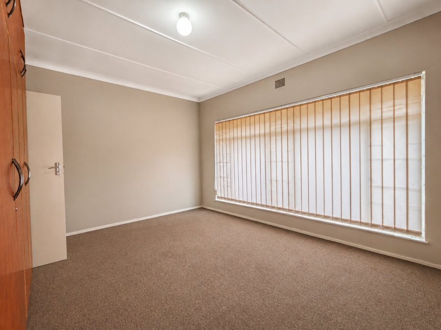 4 Bedroom Property for Sale in Risiville Gauteng