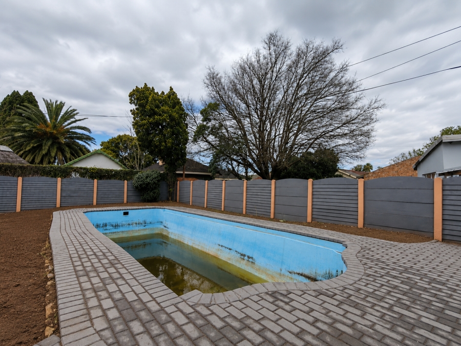 4 Bedroom Property for Sale in Risiville Gauteng